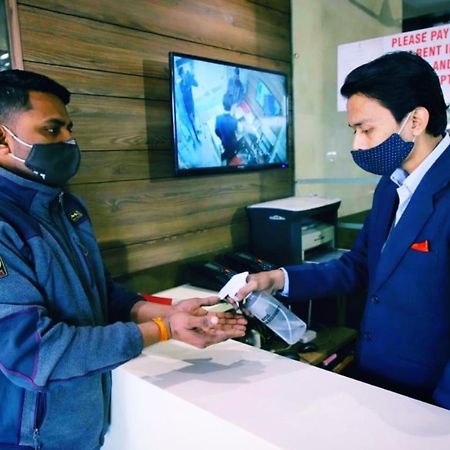 Hotel Shri Ram Residency آغْرا المظهر الخارجي الصورة