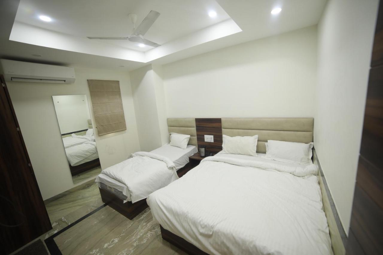 Hotel Shri Ram Residency آغْرا المظهر الخارجي الصورة