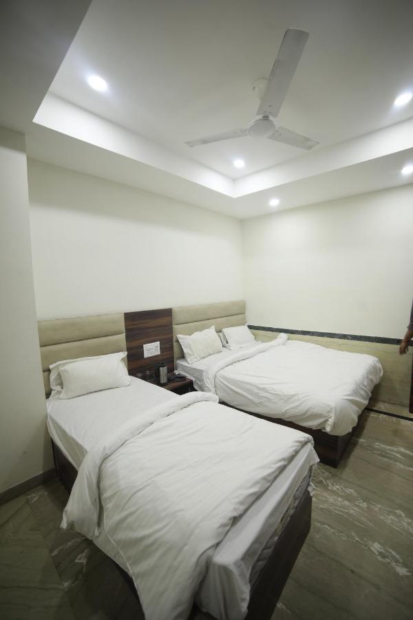 Hotel Shri Ram Residency آغْرا المظهر الخارجي الصورة