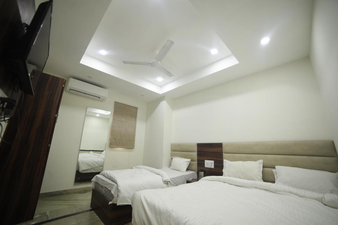 Hotel Shri Ram Residency آغْرا المظهر الخارجي الصورة